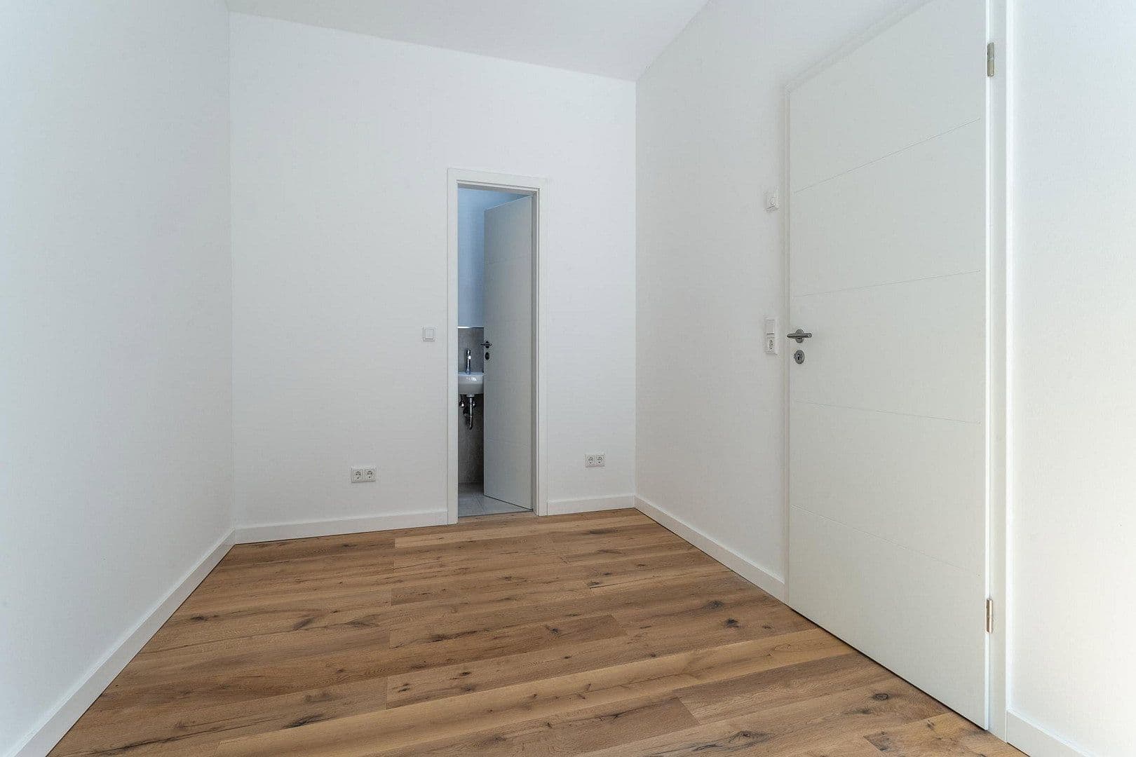 Predaj bytu 3-izbový 104 m², Halle, Sasko-Anhaltsko Predaj bytu 3-izbový 104 m², Halle, Sasko-Anhaltsko