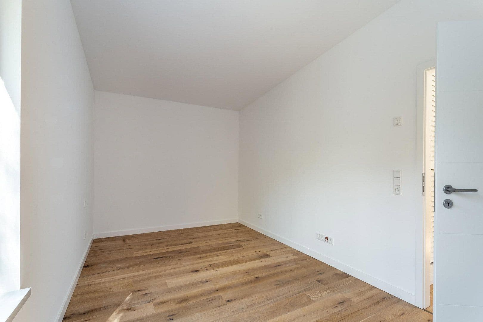 Predaj bytu 3-izbový 104 m², Halle, Sasko-Anhaltsko Predaj bytu 3-izbový 104 m², Halle, Sasko-Anhaltsko