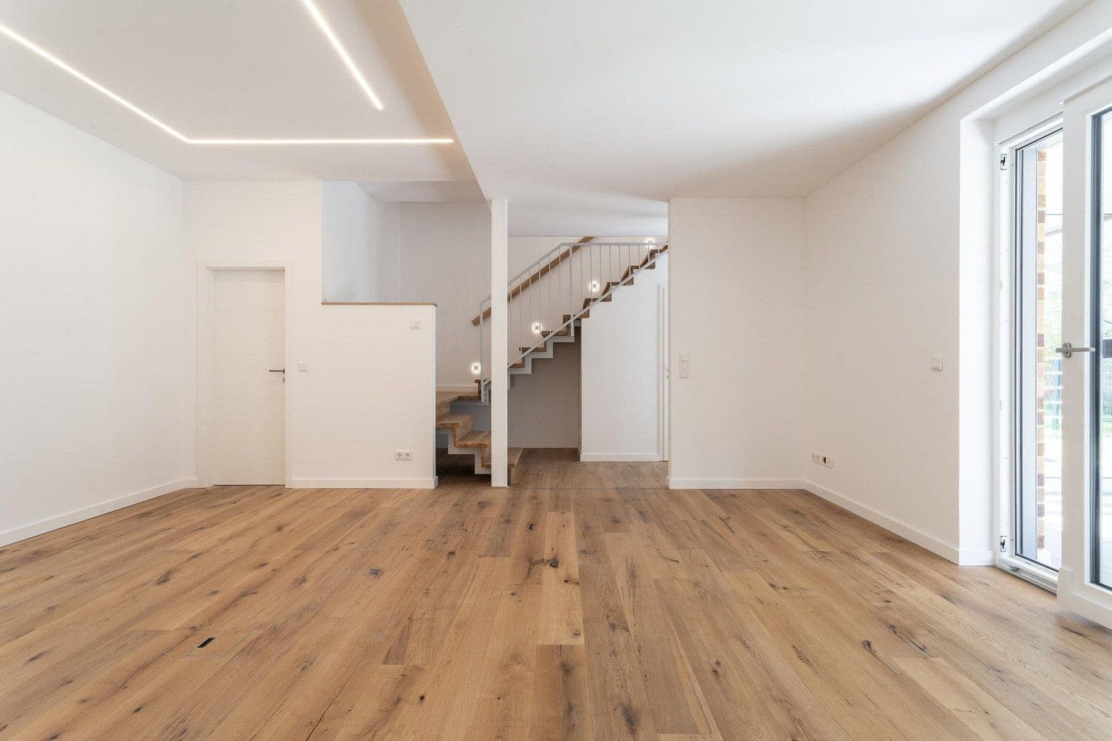 Predaj bytu 3-izbový 104 m², Halle, Sasko-Anhaltsko Predaj bytu 3-izbový 104 m², Halle, Sasko-Anhaltsko