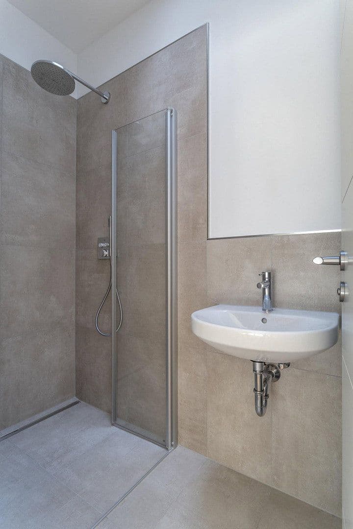 Predaj bytu 3-izbový 104 m², Halle, Sasko-Anhaltsko Predaj bytu 3-izbový 104 m², Halle, Sasko-Anhaltsko