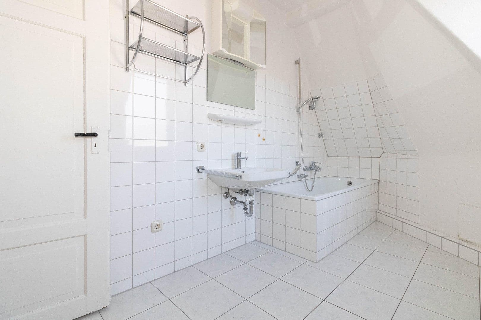 Predaj domu 410 m², pozemek 230 m², Augsburg, Bavorsko Predaj domu 410 m², pozemek 230 m², Augsburg, Bavorsko
