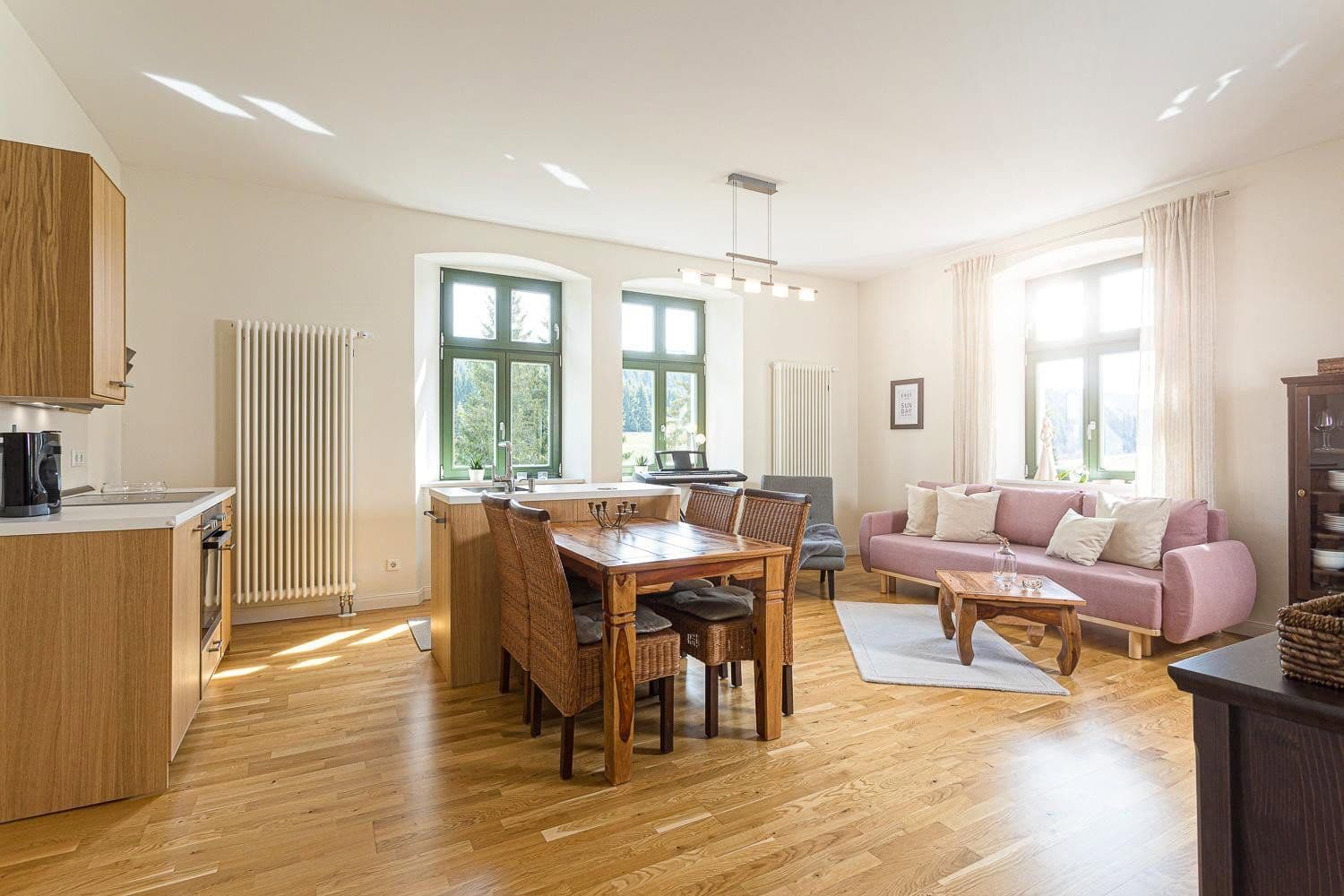 Predaj domu 377 m², pozemek 20.000 m², Eibenstock, Sasko Predaj domu 377 m², pozemek 20.000 m², Eibenstock, Sasko