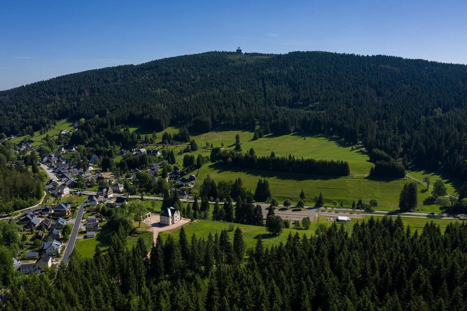 Predaj domu 377 m², pozemek 20.000 m², Eibenstock, Sasko Predaj domu 377 m², pozemek 20.000 m², Eibenstock, Sasko