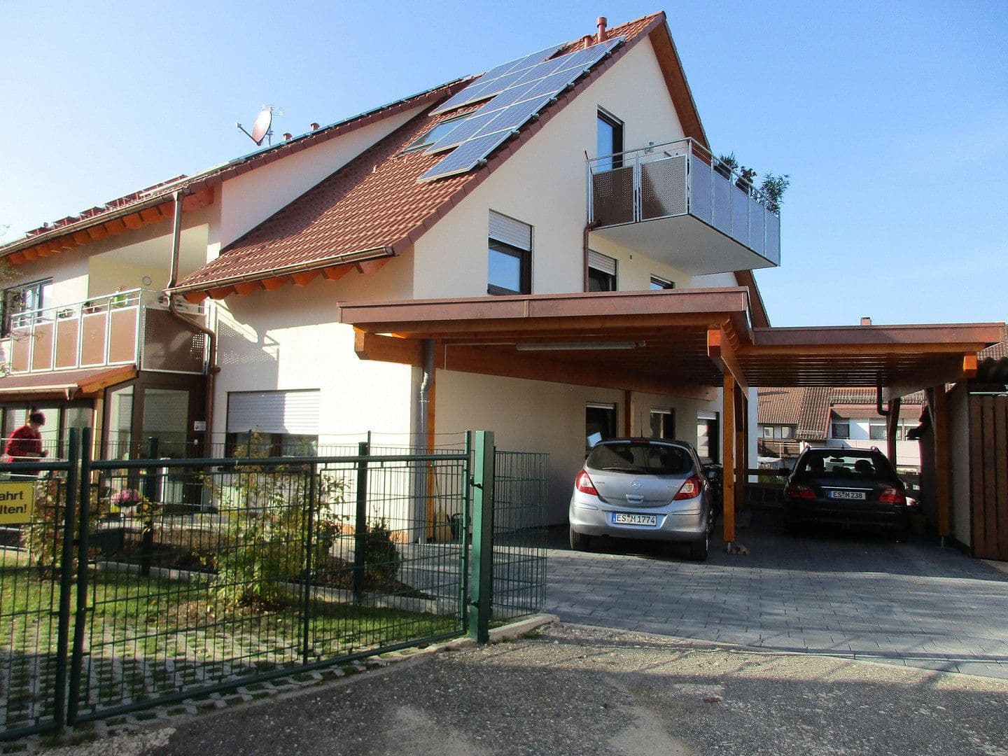 Prenájom bytu 4-izbový 104 m², Neuffen, Bádensko-Wurttembersko Prenájom bytu 4-izbový 104 m², Neuffen, Bádensko-Wurttembersko