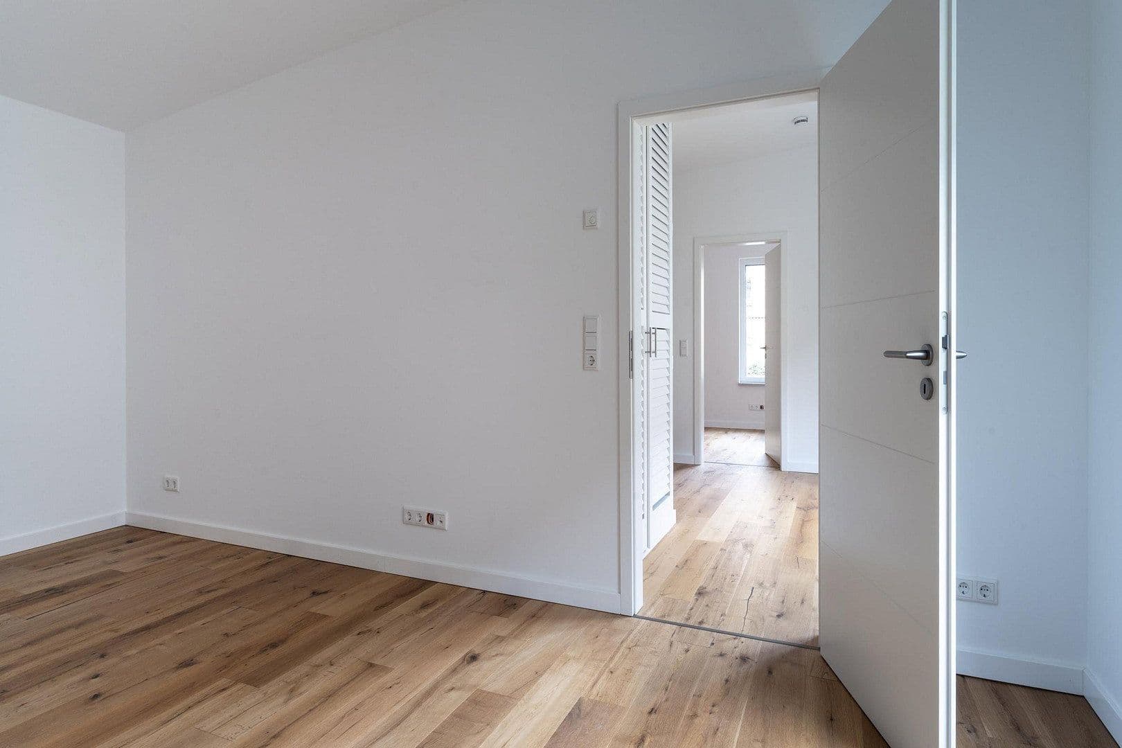 Predaj bytu 3-izbový 114 m², Halle, Sasko-Anhaltsko Predaj bytu 3-izbový 114 m², Halle, Sasko-Anhaltsko