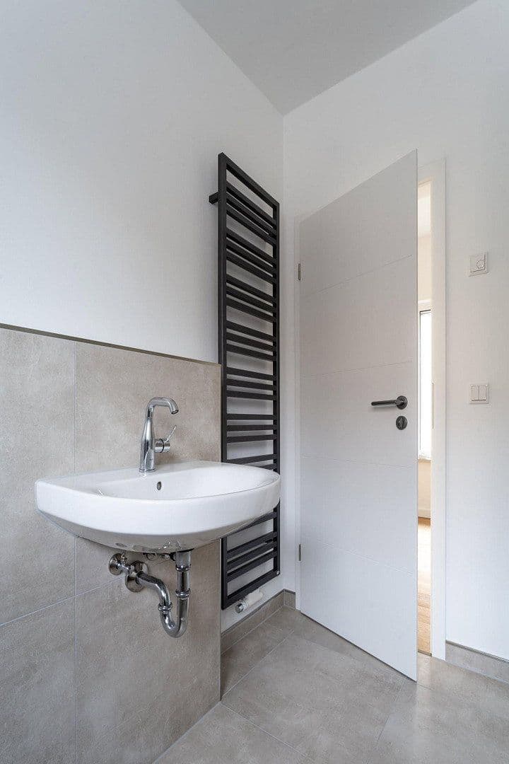 Predaj bytu 3-izbový 114 m², Halle, Sasko-Anhaltsko Predaj bytu 3-izbový 114 m², Halle, Sasko-Anhaltsko