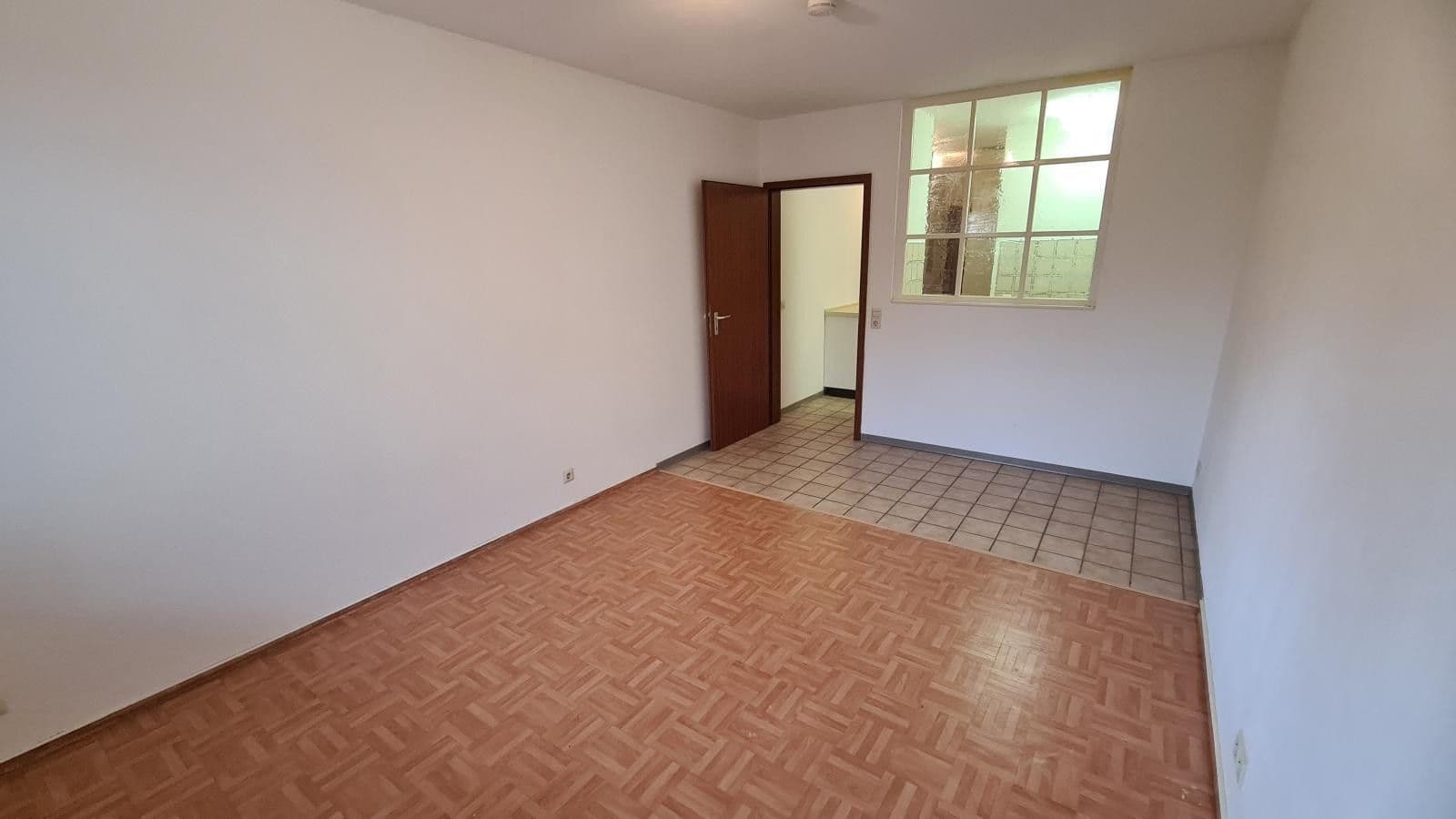 Prenájom bytu 1-izbový 30 m², Huchenfelder Hauptstr. 91, Pforzheim, Bádensko-Wurttembersko Prenájom bytu 1-izbový 30 m², Huchenfelder Hauptstr. 91, Pforzheim, Bádensko-Wurttembersko