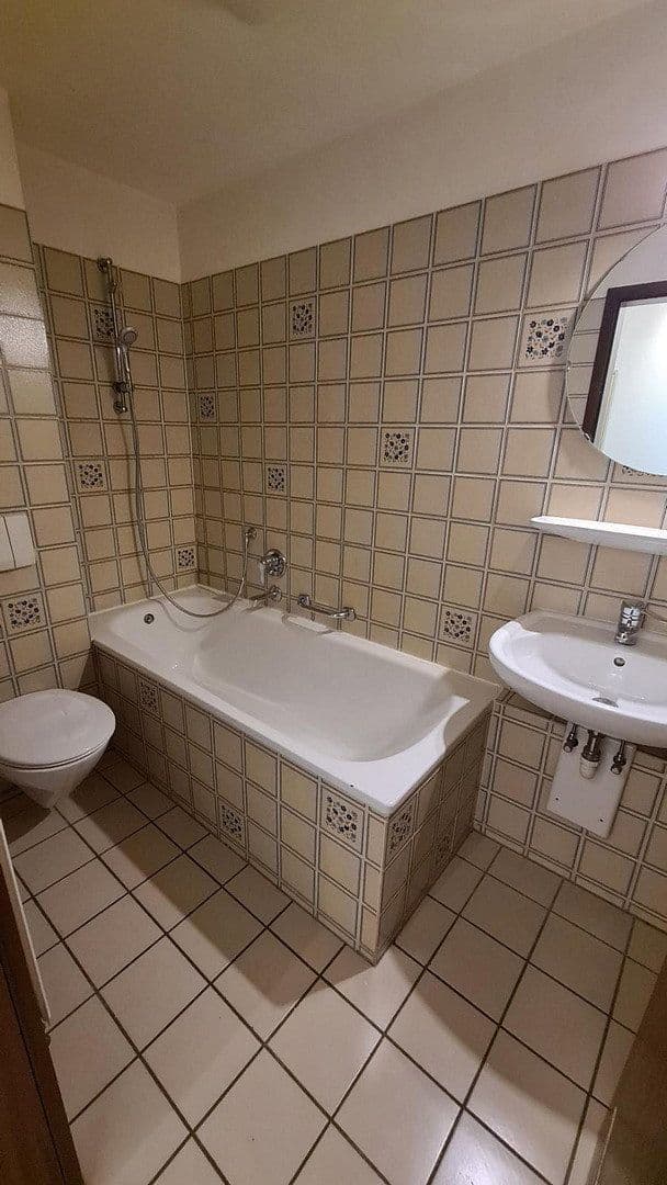 Prenájom bytu 1-izbový 30 m², Huchenfelder Hauptstr. 91, Pforzheim, Bádensko-Wurttembersko Prenájom bytu 1-izbový 30 m², Huchenfelder Hauptstr. 91, Pforzheim, Bádensko-Wurttembersko