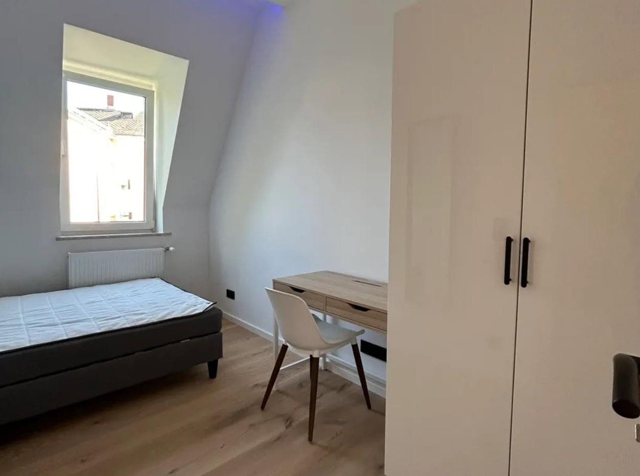 Prenájom bytu 1-izbový 50 m², Kranichsteinerstraße 21, Frankfurt am Main, Hesensko Prenájom bytu 1-izbový 50 m², Kranichsteinerstraße 21, Frankfurt am Main, Hesensko