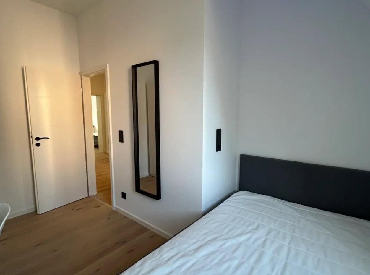 Prenájom bytu 1-izbový 50 m², Kranichsteinerstraße 21, Frankfurt am Main, Hesensko Prenájom bytu 1-izbový 50 m², Kranichsteinerstraße 21, Frankfurt am Main, Hesensko