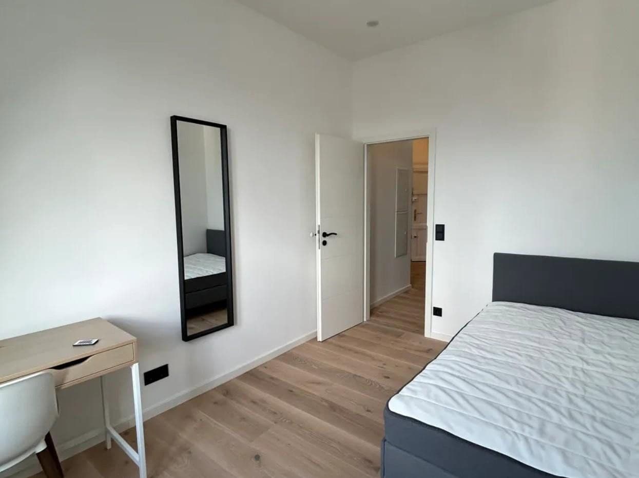 Prenájom bytu 1-izbový 50 m², Kranichsteinerstraße 21, Frankfurt am Main, Hesensko Prenájom bytu 1-izbový 50 m², Kranichsteinerstraße 21, Frankfurt am Main, Hesensko