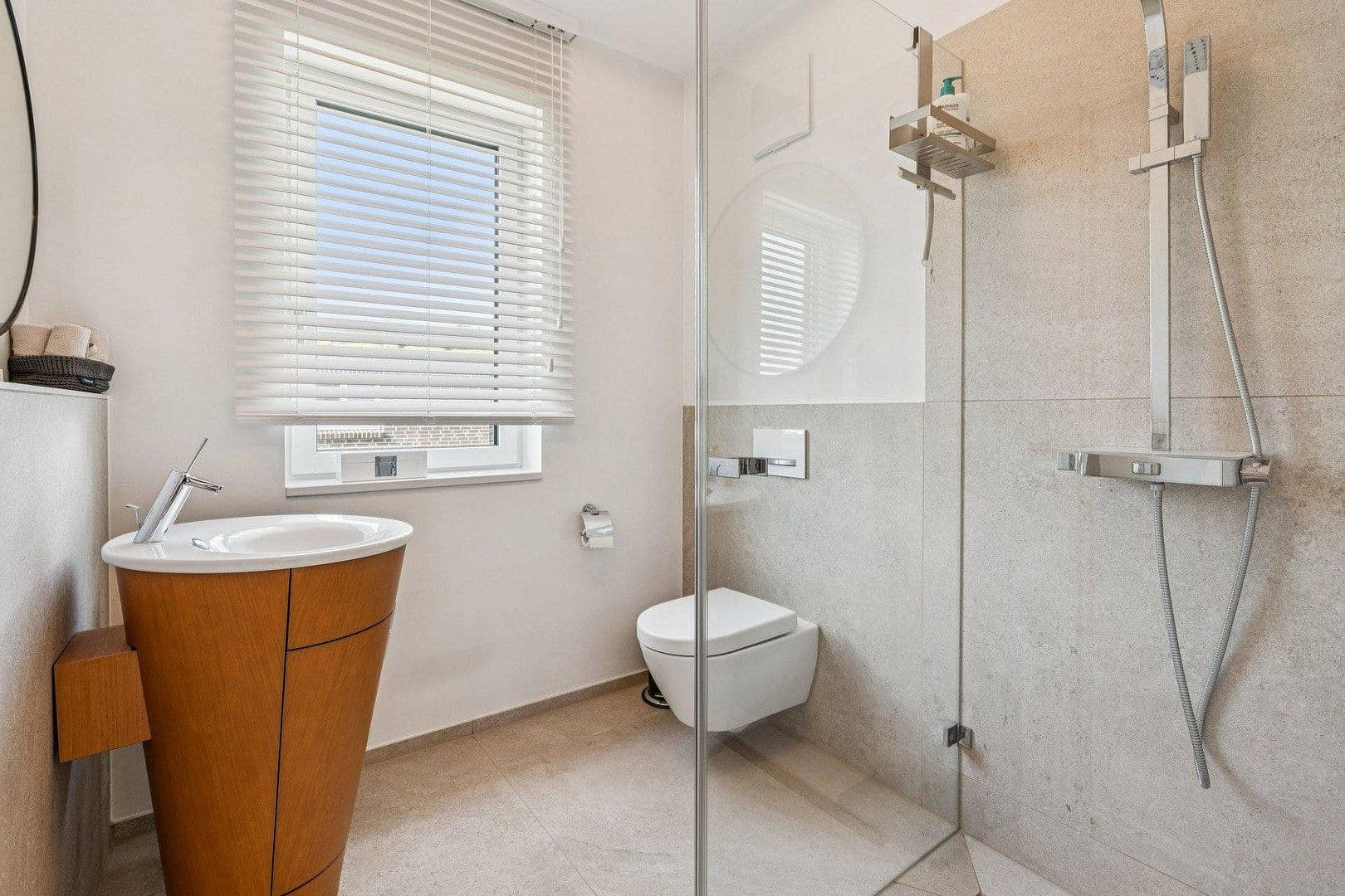 Predaj domu 285 m², pozemek 563 m², Ulm, Bádensko-Wurttembersko Predaj domu 285 m², pozemek 563 m², Ulm, Bádensko-Wurttembersko