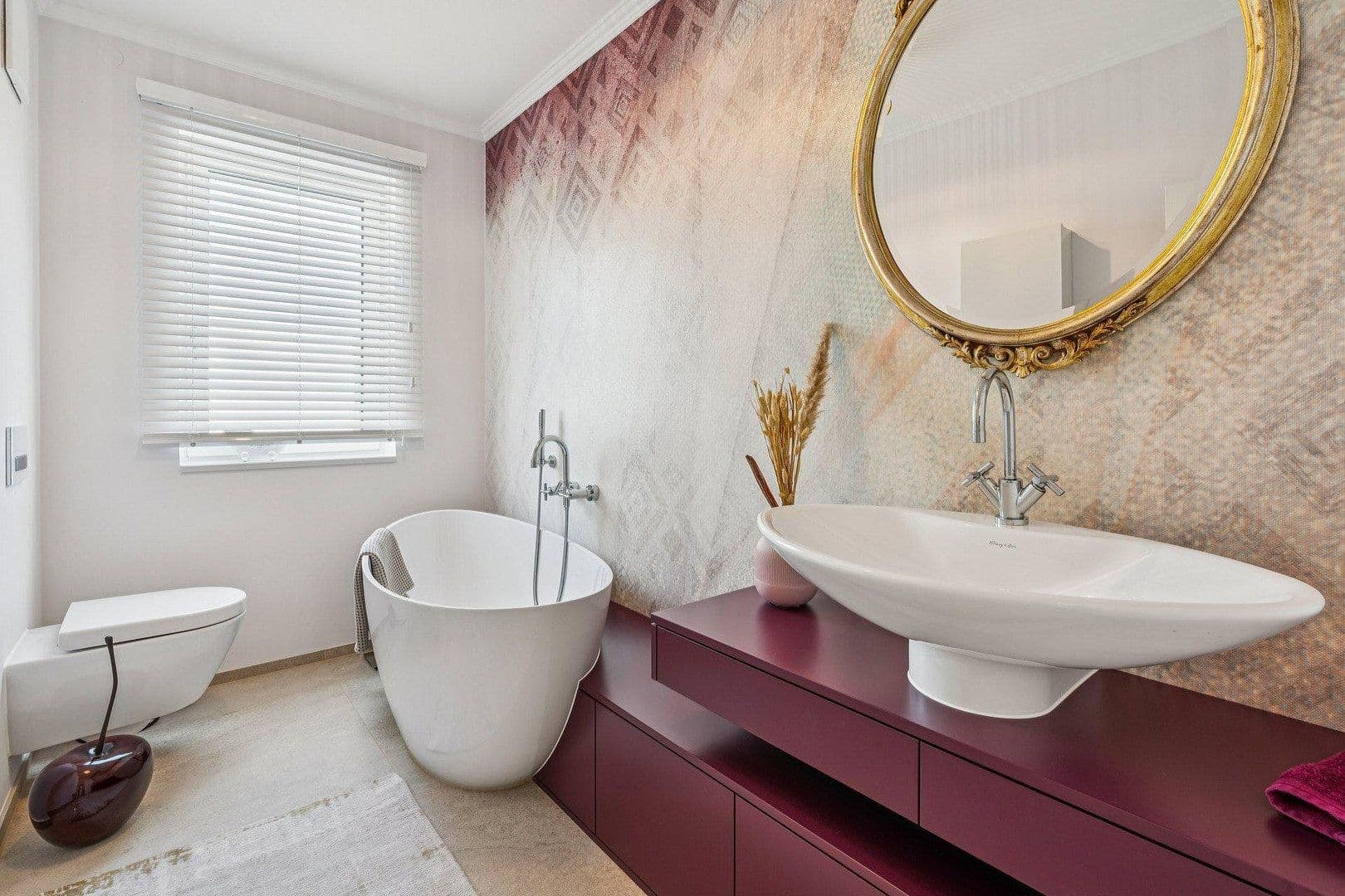 Predaj domu 285 m², pozemek 563 m², Ulm, Bádensko-Wurttembersko Predaj domu 285 m², pozemek 563 m², Ulm, Bádensko-Wurttembersko