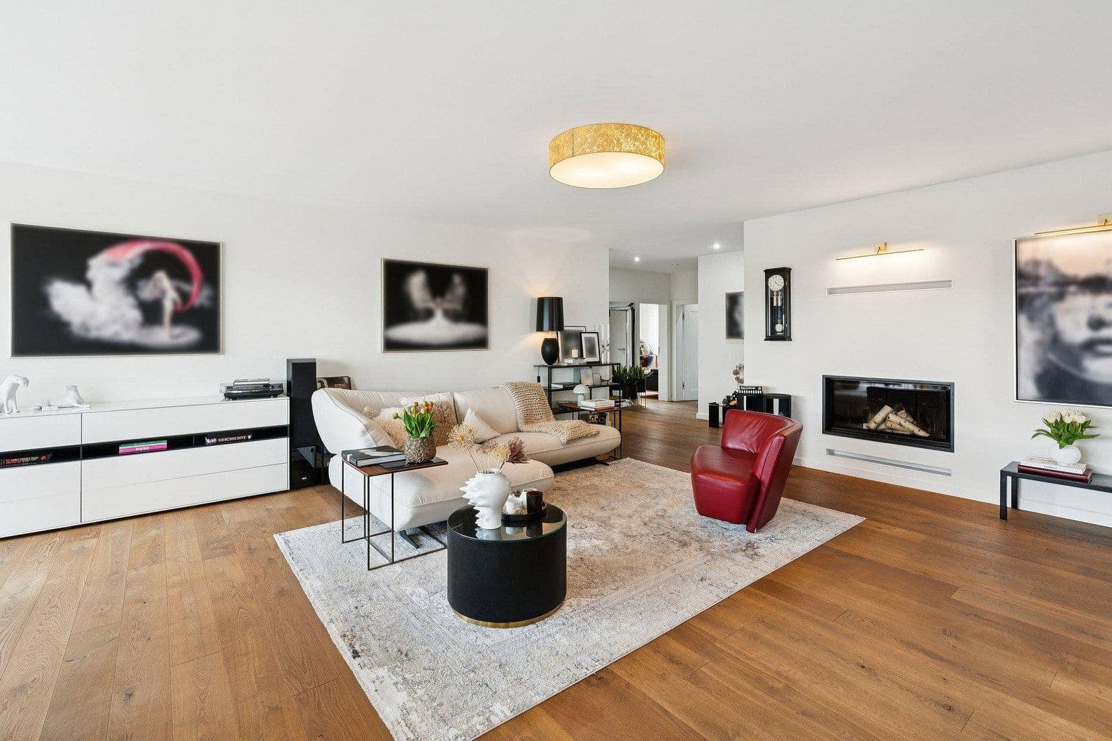 Predaj domu 285 m², pozemek 563 m², Ulm, Bádensko-Wurttembersko Predaj domu 285 m², pozemek 563 m², Ulm, Bádensko-Wurttembersko