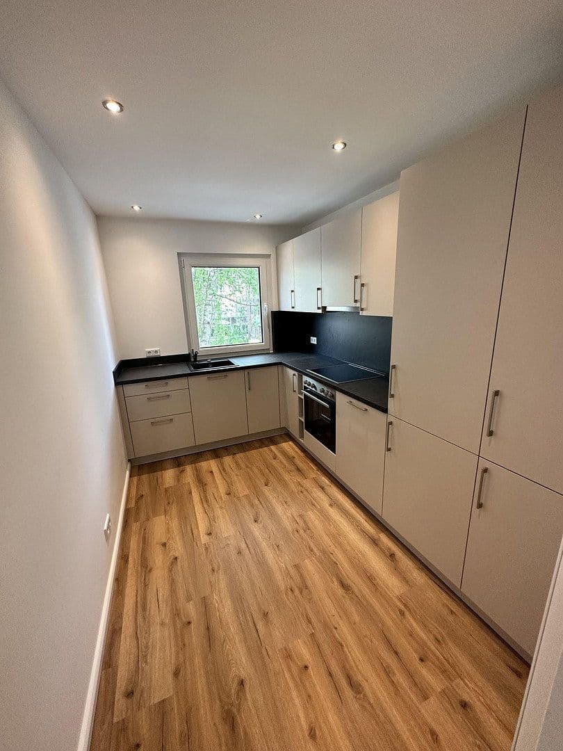 Prenájom bytu 3-izbový 73 m², Hamburg, Hamburg Prenájom bytu 3-izbový 73 m², Hamburg, Hamburg