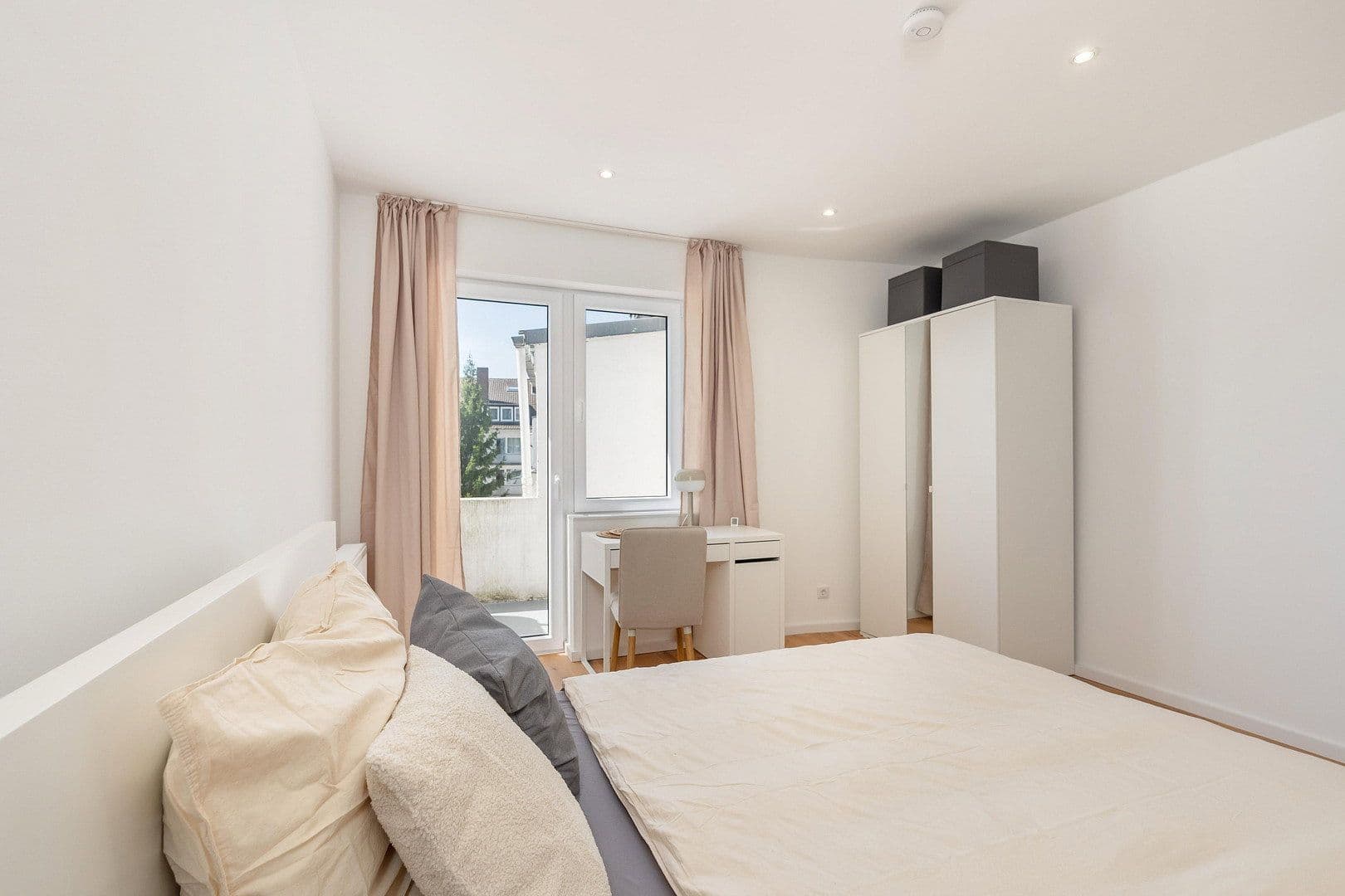 Prenájom bytu 39 m², Düsseldorf, Severné Porýnie - Westfálsko Prenájom bytu 39 m², Düsseldorf, Severné Porýnie - Westfálsko