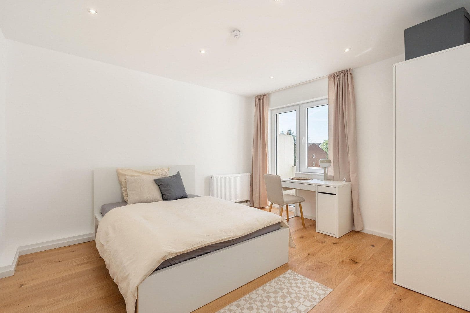 Prenájom bytu 39 m², Düsseldorf, Severné Porýnie - Westfálsko Prenájom bytu 39 m², Düsseldorf, Severné Porýnie - Westfálsko