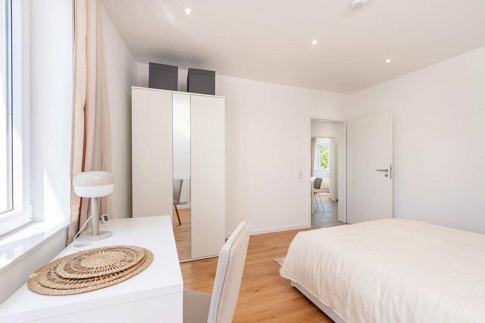 Prenájom bytu 39 m², Düsseldorf, Severné Porýnie - Westfálsko Prenájom bytu 39 m², Düsseldorf, Severné Porýnie - Westfálsko