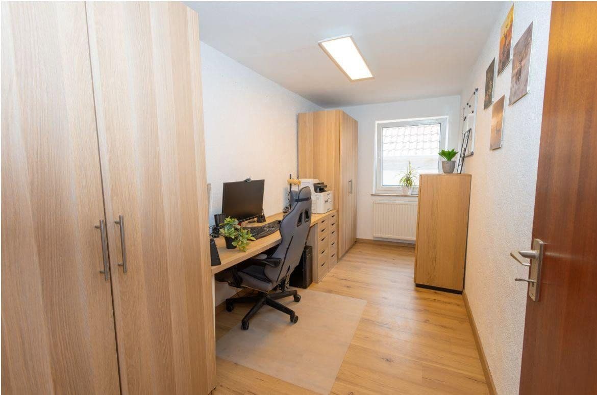 Predaj domu 280 m², pozemek 6.597 m², Geslau, Bavorsko Predaj domu 280 m², pozemek 6.597 m², Geslau, Bavorsko