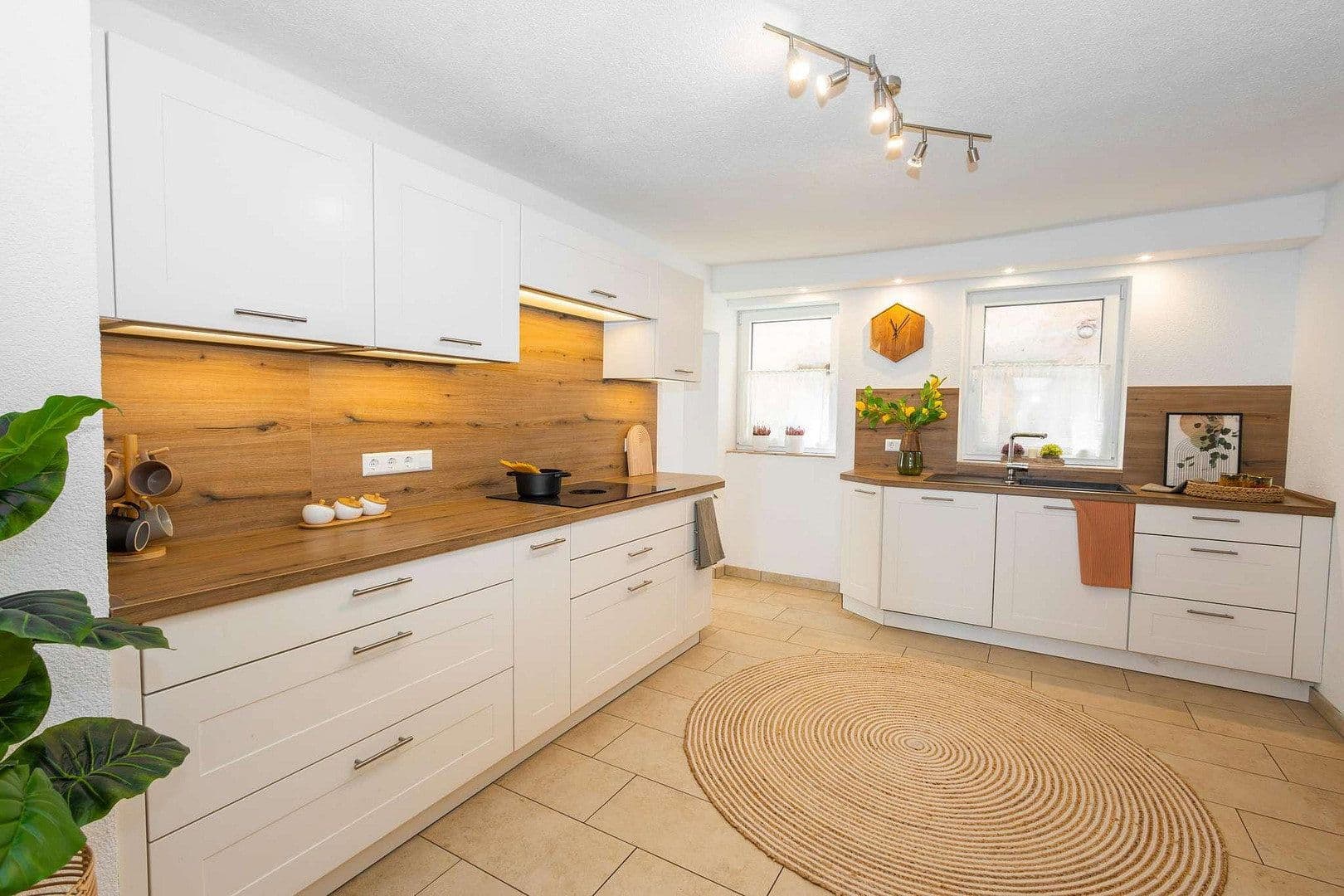 Predaj domu 280 m², pozemek 6.597 m², Geslau, Bavorsko Predaj domu 280 m², pozemek 6.597 m², Geslau, Bavorsko