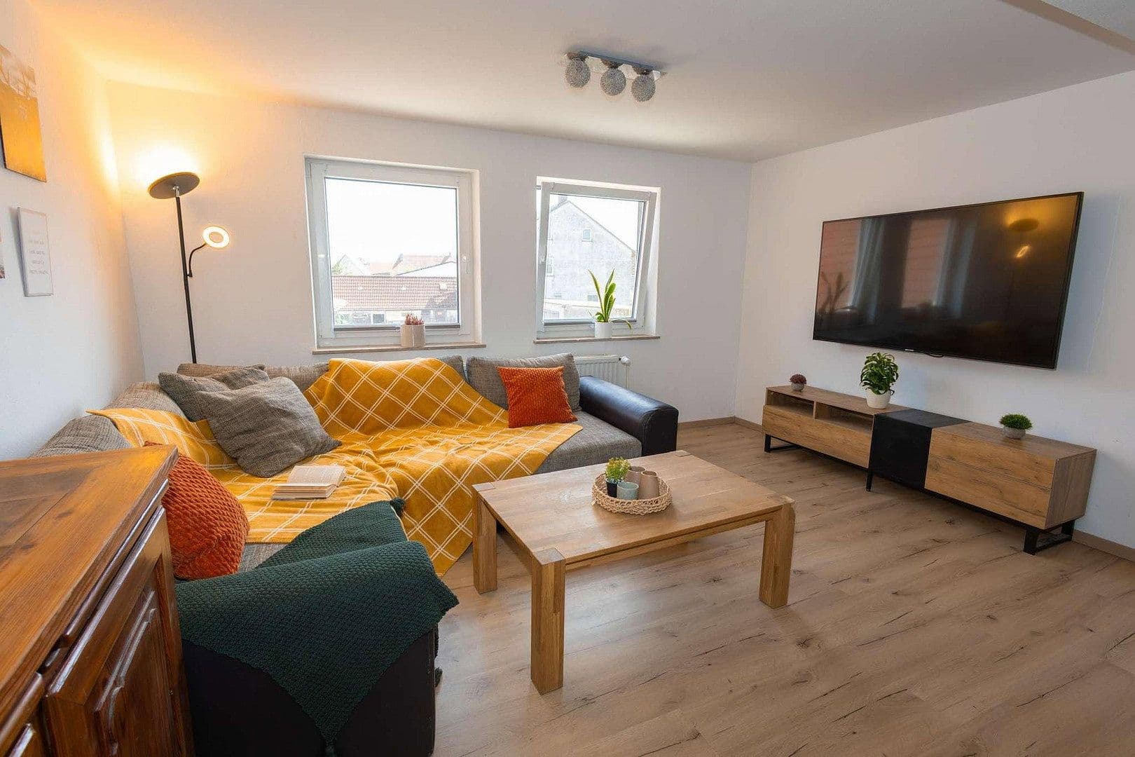 Predaj domu 280 m², pozemek 6.597 m², Geslau, Bavorsko Predaj domu 280 m², pozemek 6.597 m², Geslau, Bavorsko
