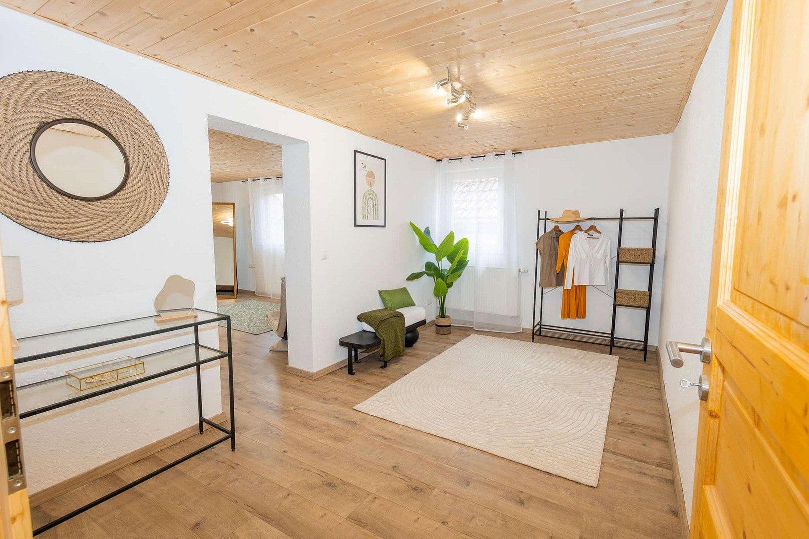Predaj domu 280 m², pozemek 6.597 m², Geslau, Bavorsko Predaj domu 280 m², pozemek 6.597 m², Geslau, Bavorsko