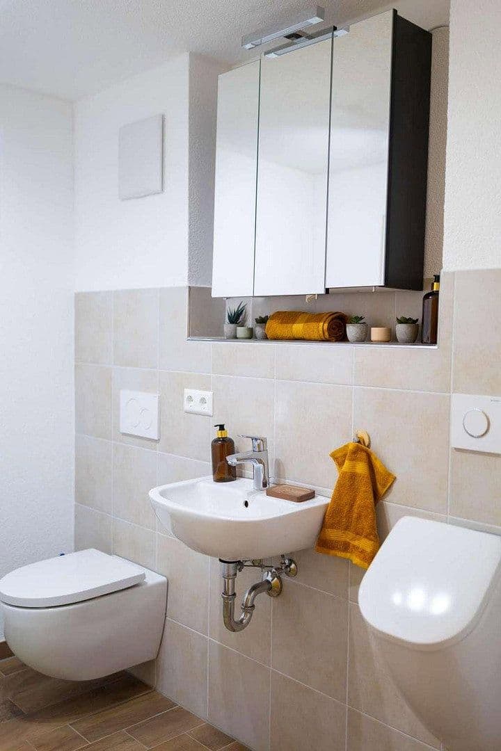 Predaj domu 280 m², pozemek 6.597 m², Geslau, Bavorsko Predaj domu 280 m², pozemek 6.597 m², Geslau, Bavorsko