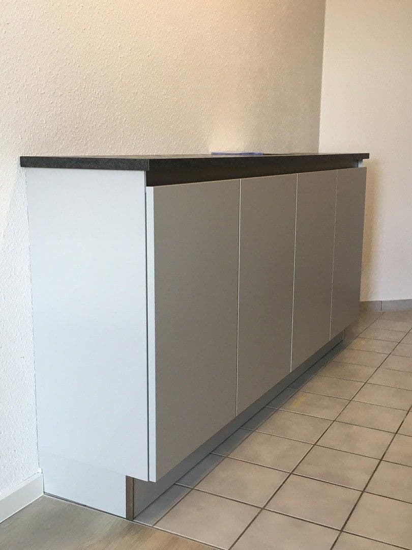 Prenájom bytu 1-izbový 38 m², Ostfildern, Bádensko-Wurttembersko Prenájom bytu 1-izbový 38 m², Ostfildern, Bádensko-Wurttembersko