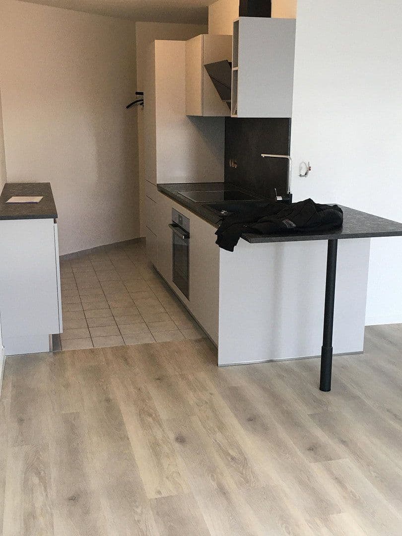Prenájom bytu 1-izbový 38 m², Ostfildern, Bádensko-Wurttembersko Prenájom bytu 1-izbový 38 m², Ostfildern, Bádensko-Wurttembersko