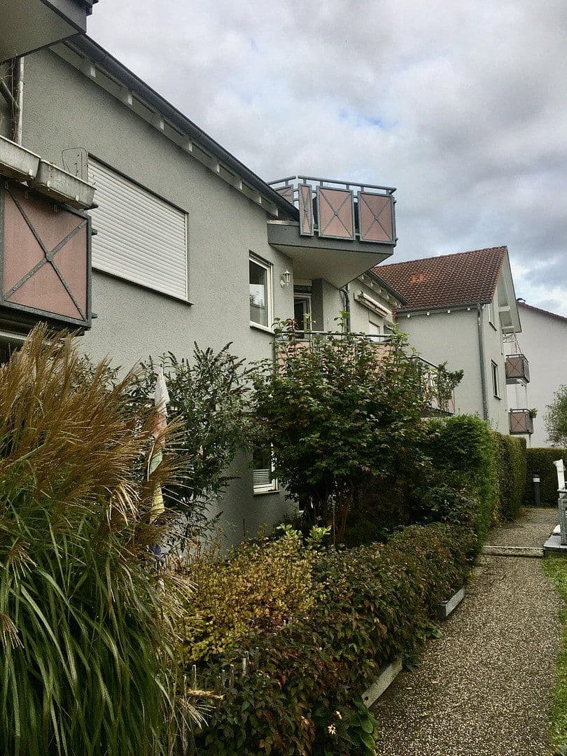 Prenájom bytu 1-izbový 38 m², Ostfildern, Bádensko-Wurttembersko Prenájom bytu 1-izbový 38 m², Ostfildern, Bádensko-Wurttembersko