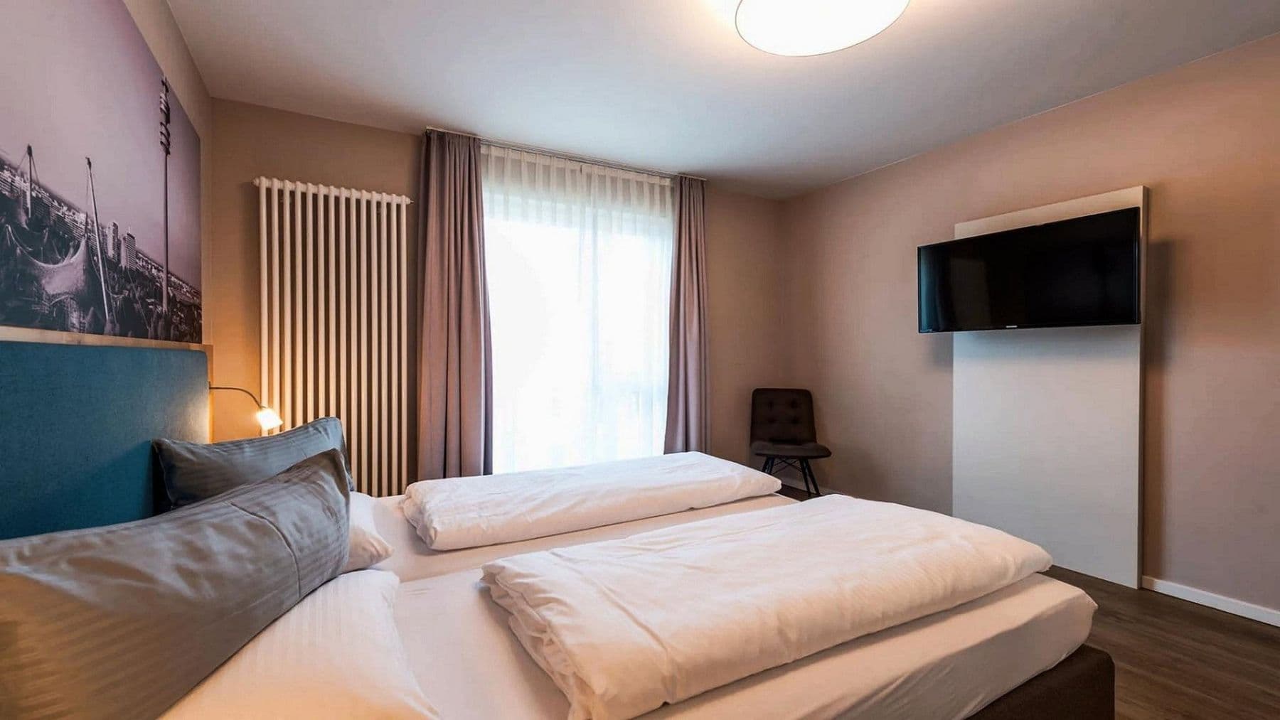 Prenájom bytu 2-izbový 58 m², München, Bavorsko Prenájom bytu 2-izbový 58 m², München, Bavorsko