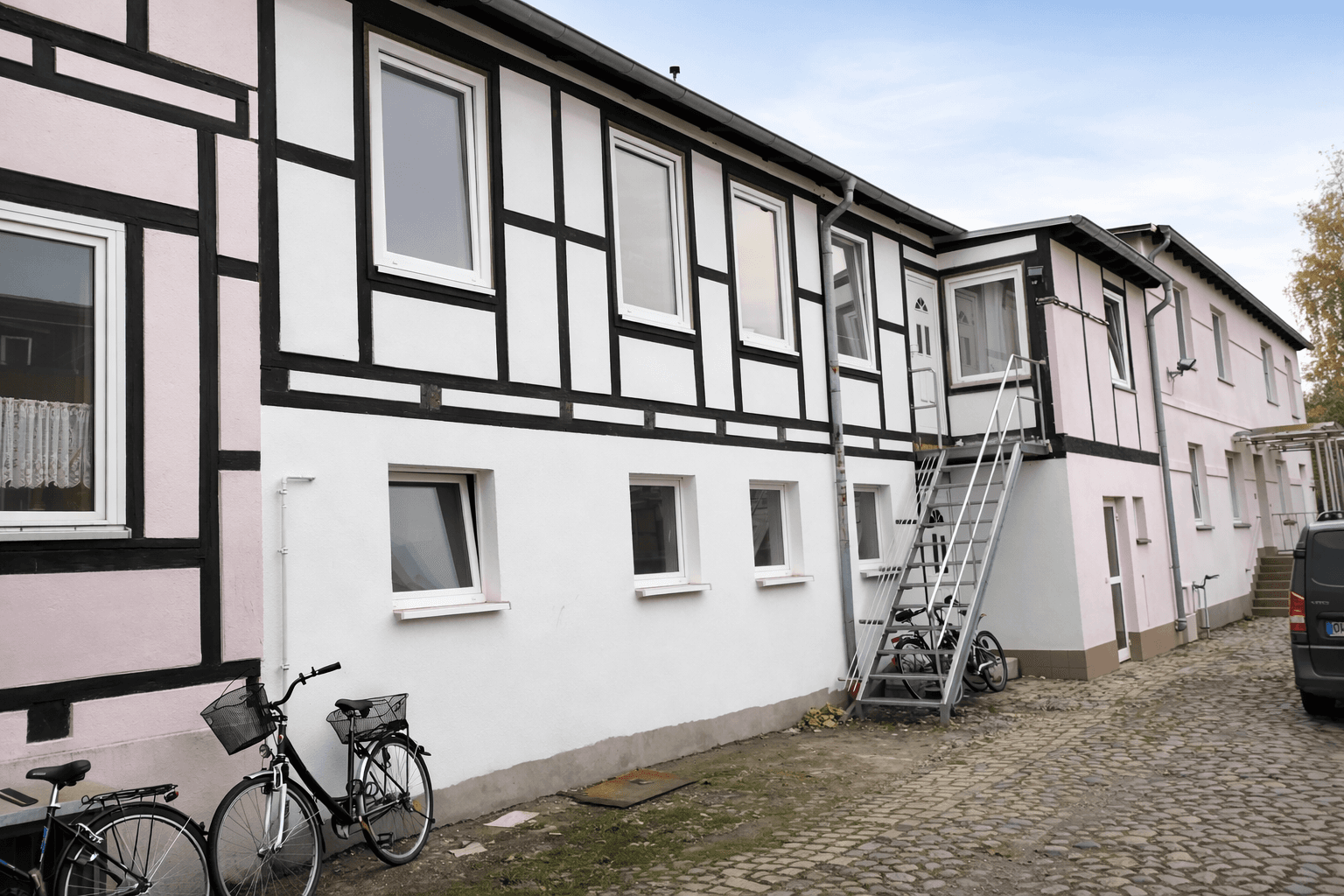 Predaj domu 674 m², pozemek 860 m², Schwerin, Meklenbursko-Predpomoransko Predaj domu 674 m², pozemek 860 m², Schwerin, Meklenbursko-Predpomoransko
