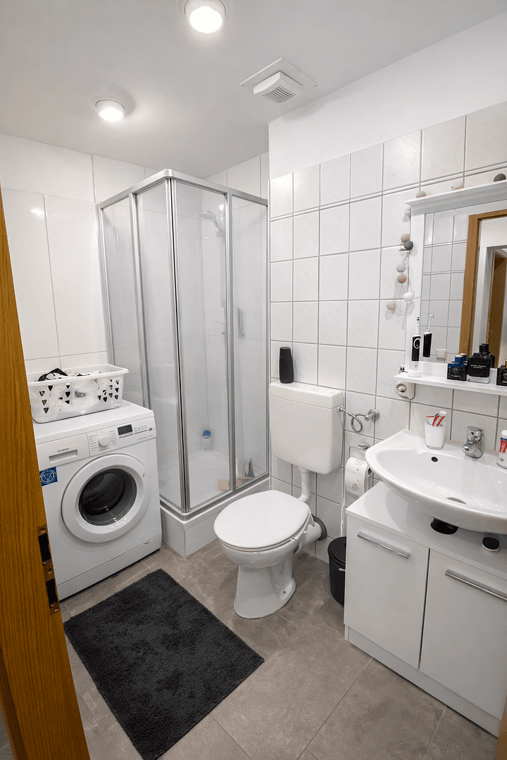 Predaj domu 674 m², pozemek 860 m², Schwerin, Meklenbursko-Predpomoransko Predaj domu 674 m², pozemek 860 m², Schwerin, Meklenbursko-Predpomoransko