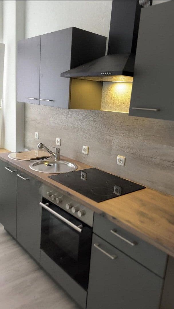 Predaj domu 674 m², pozemek 860 m², Schwerin, Meklenbursko-Predpomoransko Predaj domu 674 m², pozemek 860 m², Schwerin, Meklenbursko-Predpomoransko
