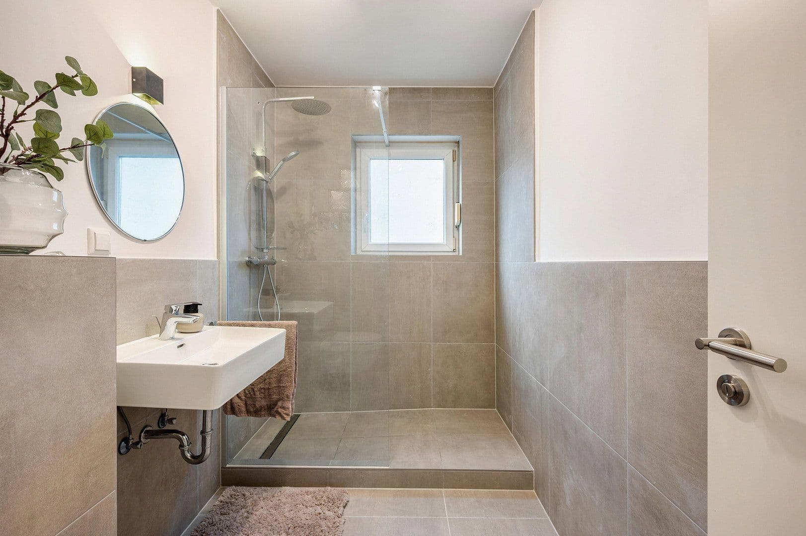 Predaj bytu 3-izbový 75 m², Schillerstraße 9, Taunusstein, Hesensko Predaj bytu 3-izbový 75 m², Schillerstraße 9, Taunusstein, Hesensko