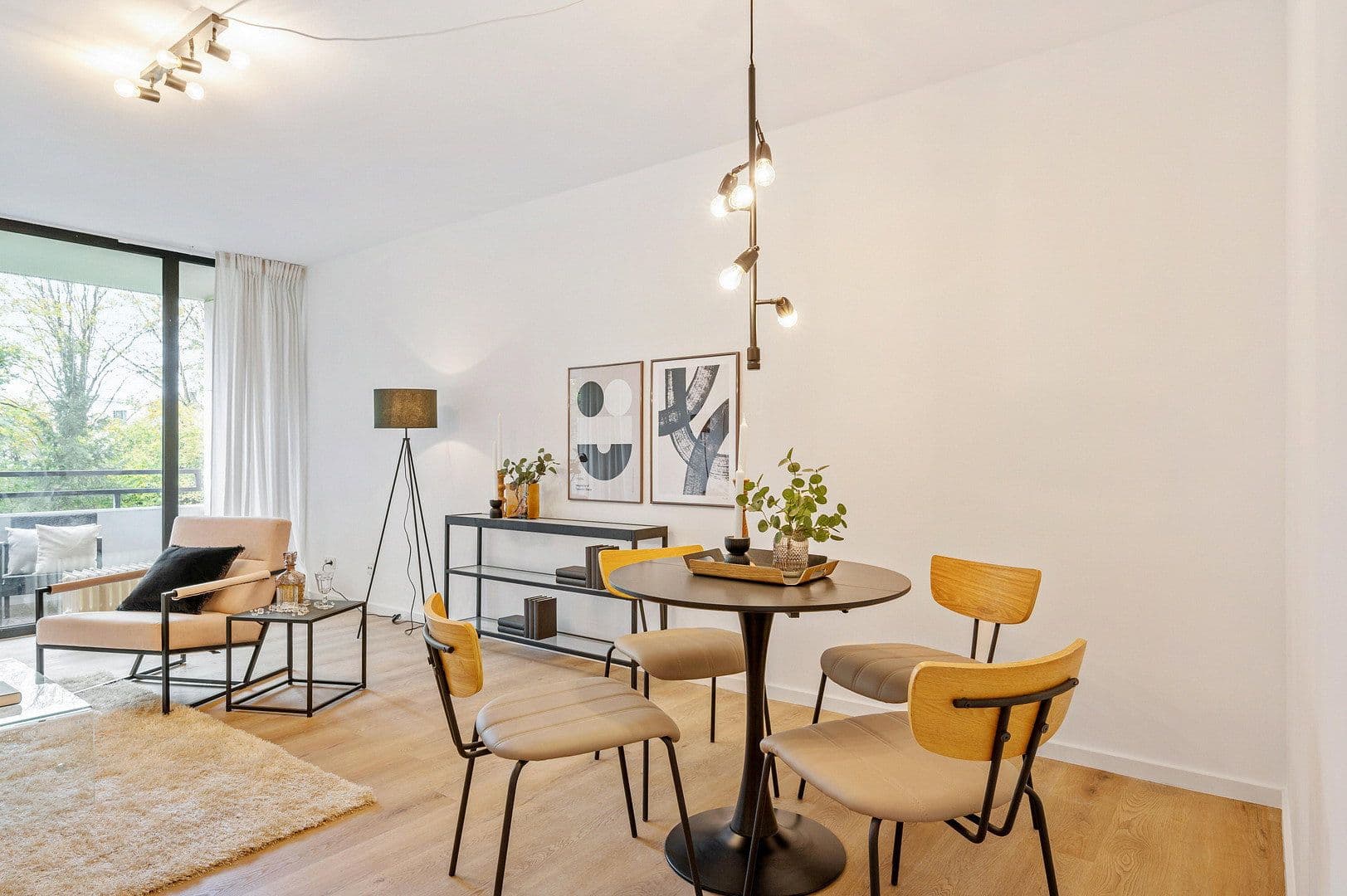 Predaj bytu 2-izbový 60 m², Wiesbaden, Hesensko Predaj bytu 2-izbový 60 m², Wiesbaden, Hesensko