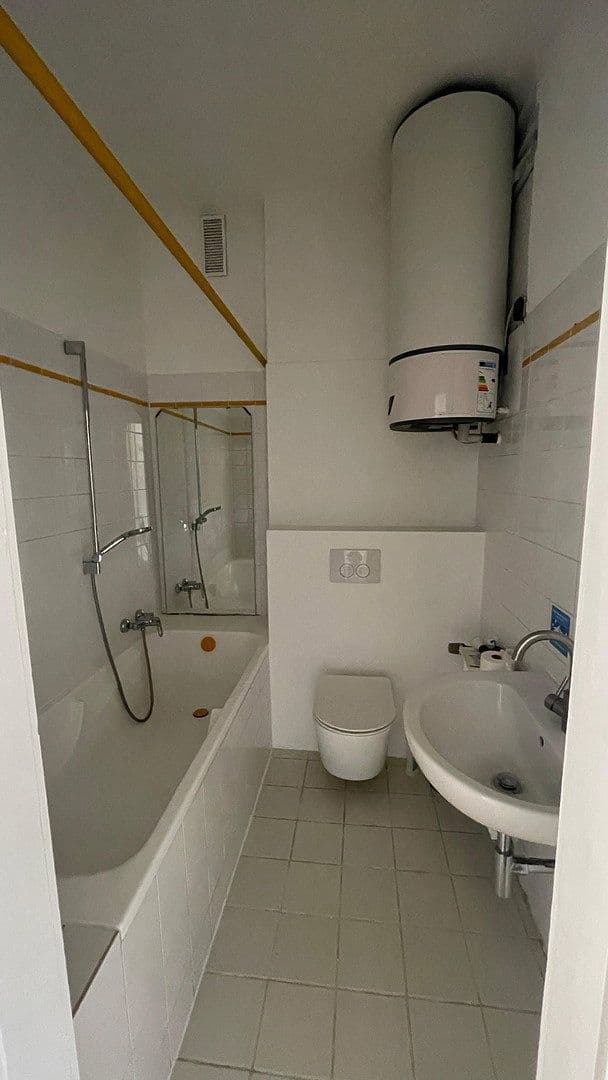 Prenájom bytu 2-izbový 53 m², Moltkestrasse 125, Köln, Severné Porýnie - Westfálsko Prenájom bytu 2-izbový 53 m², Moltkestrasse 125, Köln, Severné Porýnie - Westfálsko