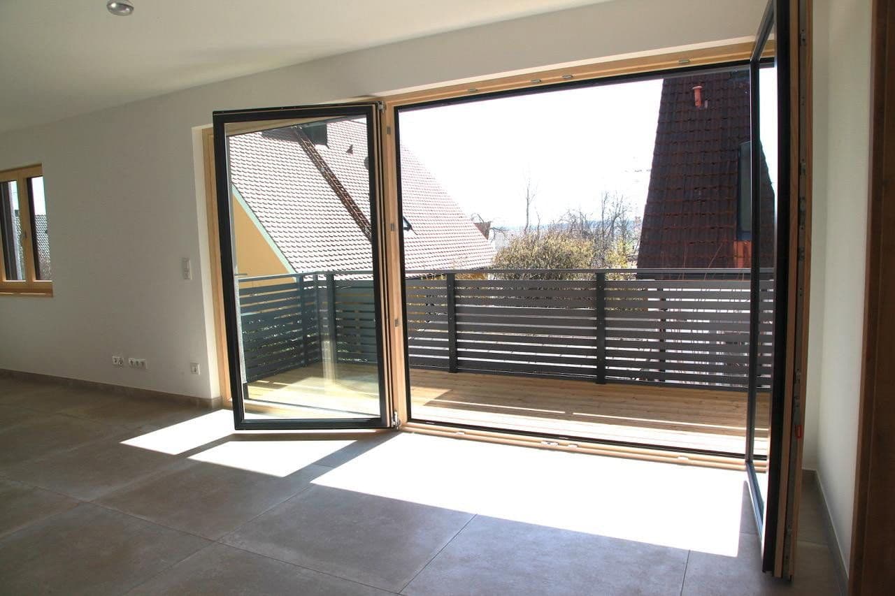 Prenájom bytu 4-izbový 117 m², Markt Inersdorf, Bavorsko Prenájom bytu 4-izbový 117 m², Markt Inersdorf, Bavorsko