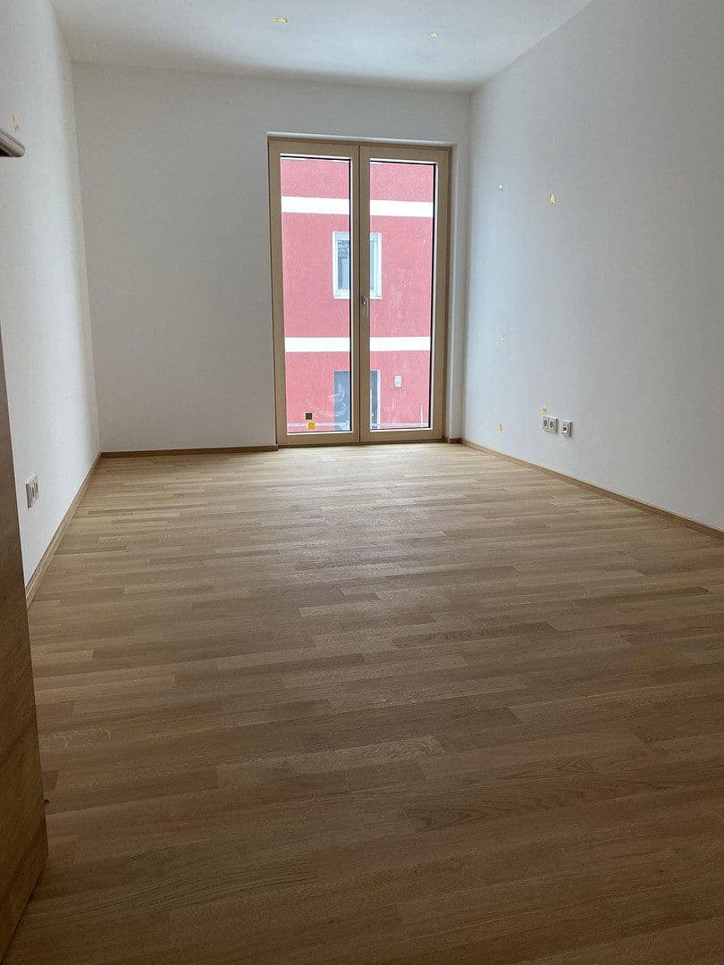 Prenájom bytu 4-izbový 117 m², Markt Inersdorf, Bavorsko Prenájom bytu 4-izbový 117 m², Markt Inersdorf, Bavorsko