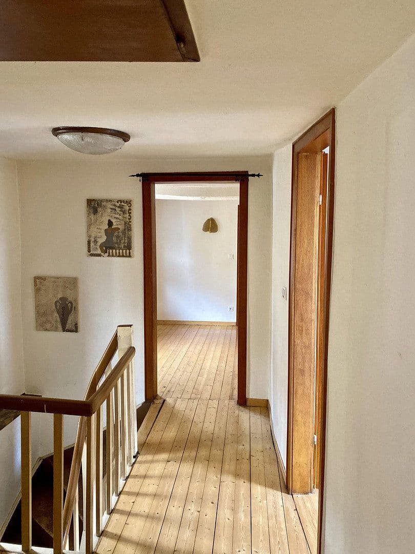 Predaj domu 85 m², pozemek 1.213 m², Grafschaft, Porýnie-Falcko Predaj domu 85 m², pozemek 1.213 m², Grafschaft, Porýnie-Falcko