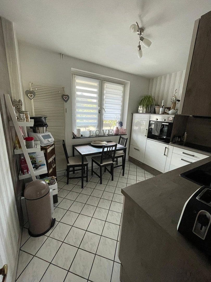 Prenájom bytu 3-izbový 75 m², Gesenhofstr 3, Dortmund, Severné Porýnie - Westfálsko Prenájom bytu 3-izbový 75 m², Gesenhofstr 3, Dortmund, Severné Porýnie - Westfálsko