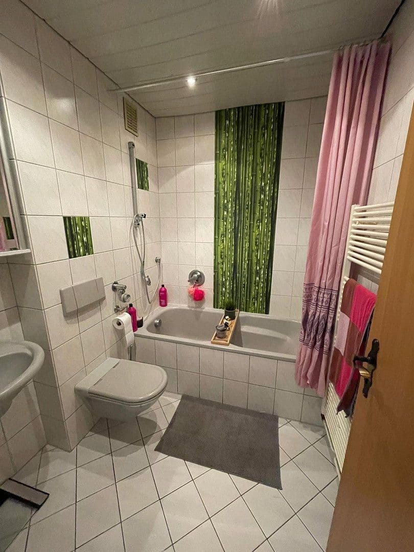 Prenájom bytu 3-izbový 75 m², Gesenhofstr 3, Dortmund, Severné Porýnie - Westfálsko Prenájom bytu 3-izbový 75 m², Gesenhofstr 3, Dortmund, Severné Porýnie - Westfálsko