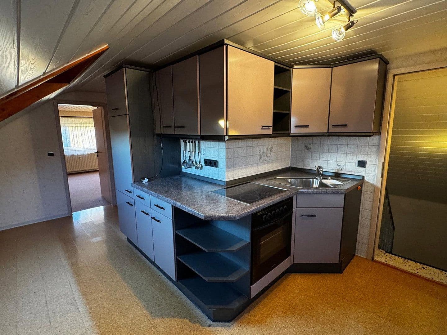 Predaj domu 163 m², pozemek 598 m², Burgstetten, Bádensko-Wurttembersko Predaj domu 163 m², pozemek 598 m², Burgstetten, Bádensko-Wurttembersko