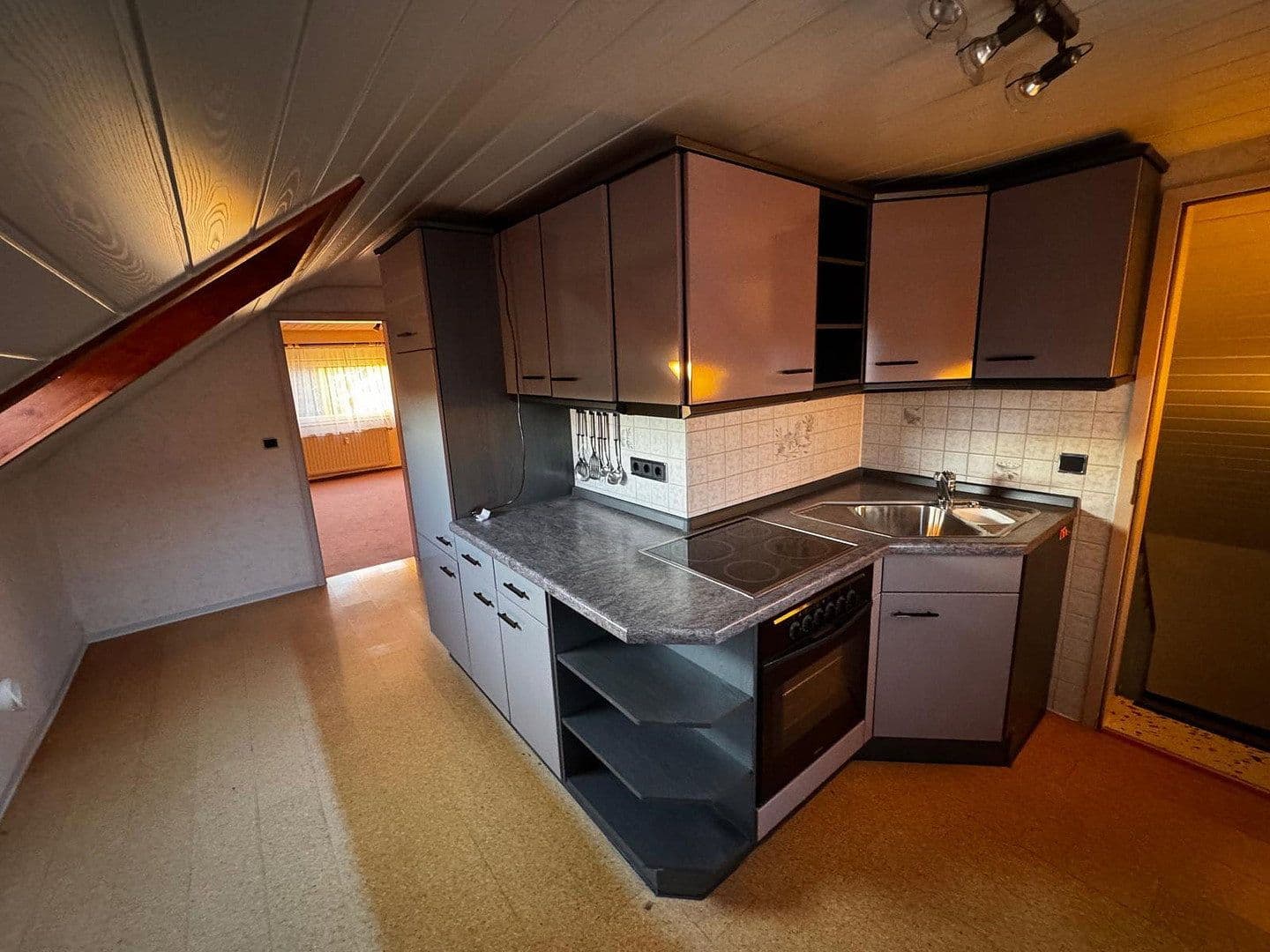 Predaj domu 163 m², pozemek 598 m², Burgstetten, Bádensko-Wurttembersko Predaj domu 163 m², pozemek 598 m², Burgstetten, Bádensko-Wurttembersko