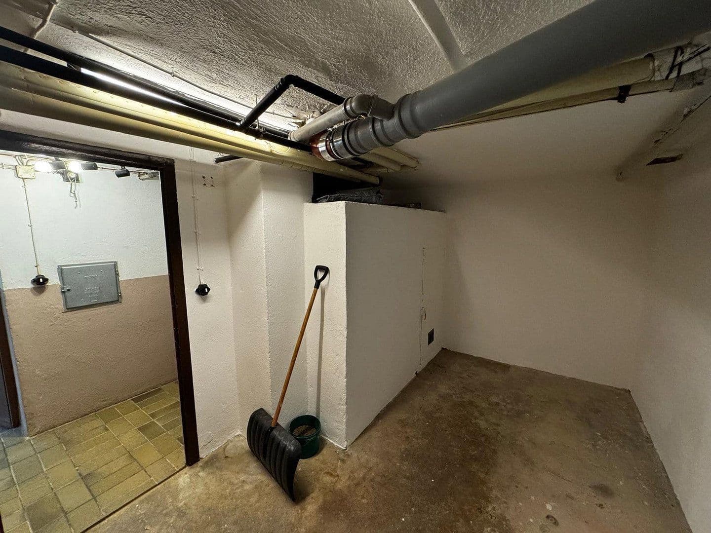 Predaj domu 163 m², pozemek 598 m², Burgstetten, Bádensko-Wurttembersko Predaj domu 163 m², pozemek 598 m², Burgstetten, Bádensko-Wurttembersko