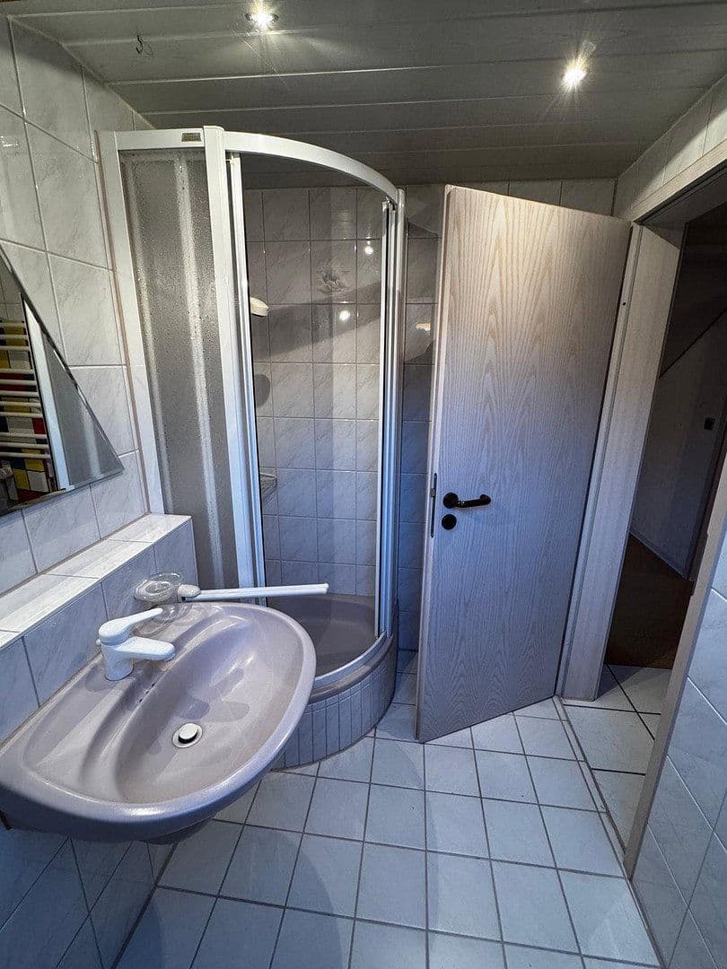 Predaj domu 163 m², pozemek 598 m², Burgstetten, Bádensko-Wurttembersko Predaj domu 163 m², pozemek 598 m², Burgstetten, Bádensko-Wurttembersko