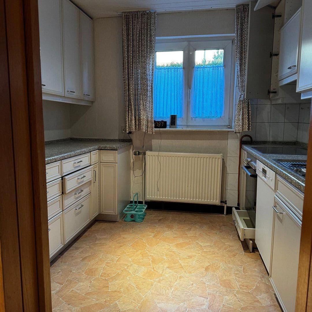 Predaj domu 163 m², pozemek 598 m², Burgstetten, Bádensko-Wurttembersko Predaj domu 163 m², pozemek 598 m², Burgstetten, Bádensko-Wurttembersko