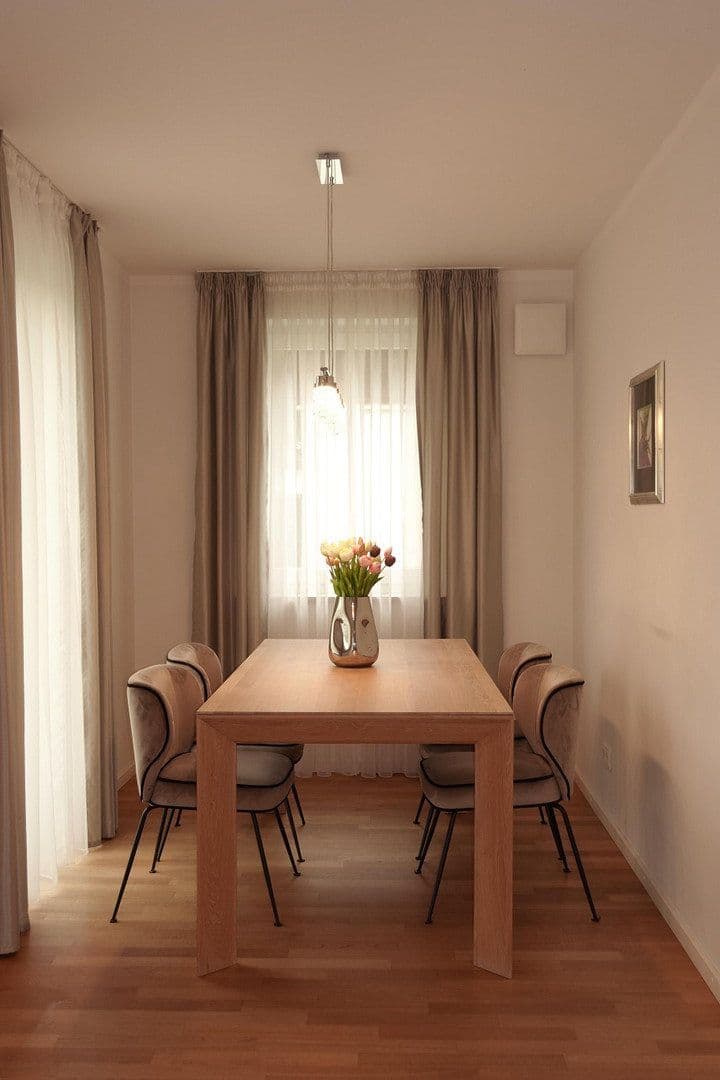 Predaj bytu 3-izbový 104 m², München, Bavorsko Predaj bytu 3-izbový 104 m², München, Bavorsko