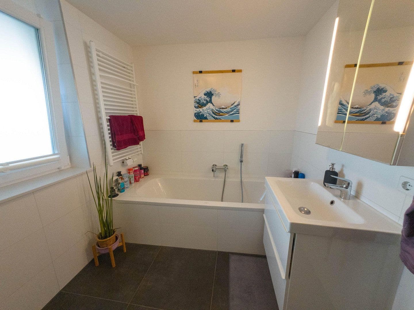 Prenájom bytu 4-izbový 97 m², Büsnauer Straße 15, Leonberg, Bádensko-Wurttembersko Prenájom bytu 4-izbový 97 m², Büsnauer Straße 15, Leonberg, Bádensko-Wurttembersko