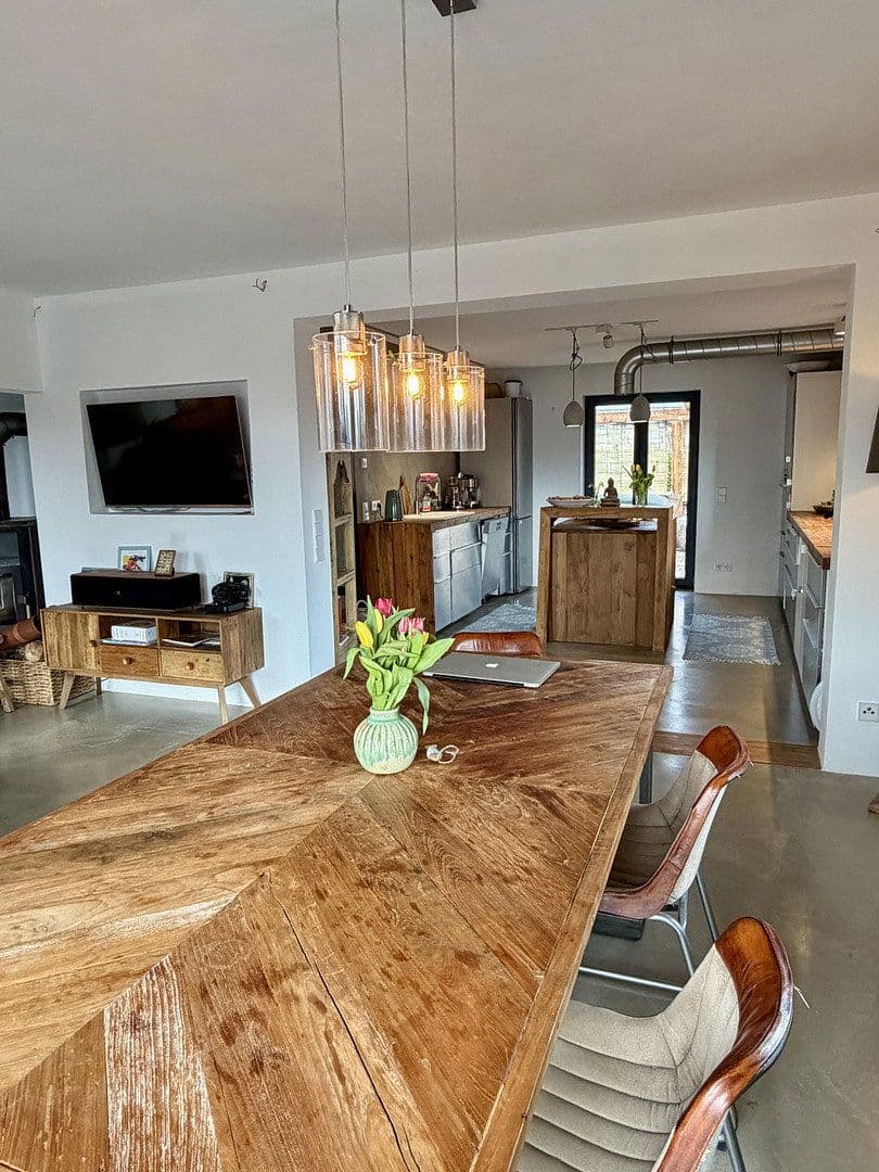 Predaj domu 285 m², pozemek 672 m², windach, Bavorsko Predaj domu 285 m², pozemek 672 m², windach, Bavorsko